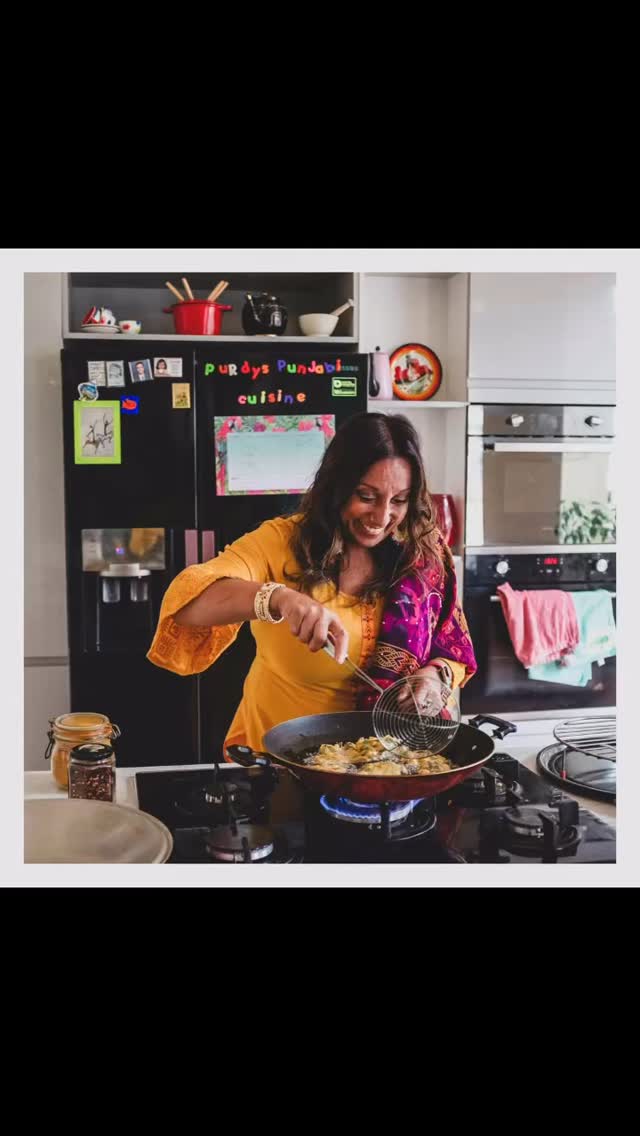 Spice, colour & creativity in one beautiful evening 🌶️
A three-course Punjabi meal with @purdyspunjabicuisine and henna tattoos and mindful mandala art with @madhattersstudio 
Eat. Create. Immerse 
Friday 17 April 6-10 special Introductory offer £55

#CulturalExperience
#FoodieExperiences
#ThingsToDoInDevon
#PunjabiFood
#plymouthevents