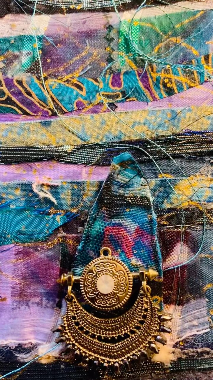 Monthly ‘StitchIN’ Magic 
Cover - work in progress by @sarahbrown.art 

What a lovely afternoon at our monthly StitchIN - Nine wonderful ladies gathered around the table, each immersed in their own unique creative project. There was stitching, conversation, inspiration, plenty of tea and coffee, and of course some delicious homemade sticky flapjacks to keep us fuelled.

One of my favourite things about these sessions is seeing how differently everyone interprets their ideas and watching beautiful work slowly evolve in such a warm, supportive and friendly atmosphere. Two hours always seem to fly by!

Thank you to everyone who joined me today and helped create such a creative, relaxed and inspiring space. I can’t wait to see how your projects develop next month.

#slowstitching #CreativeCommunity #TextileArt #CreativeGathering studiolife